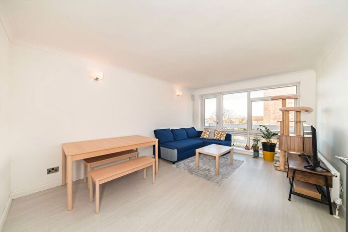 4 Bedroom Flat For Sale In Leigham Court Road, Streatham, SW16