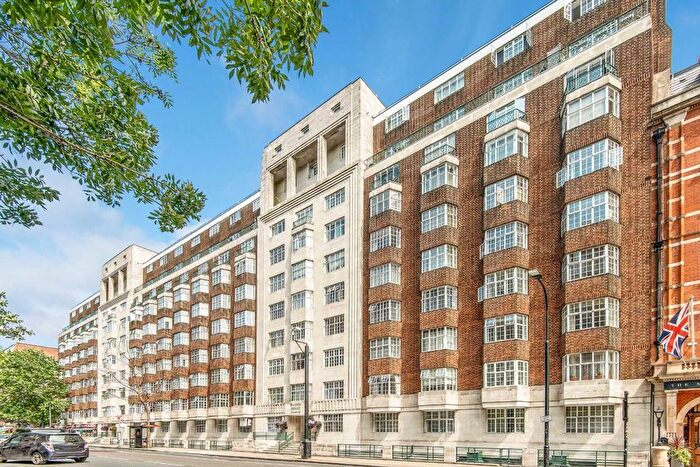 Studio To Rent In Woburn Place, London, WC1H