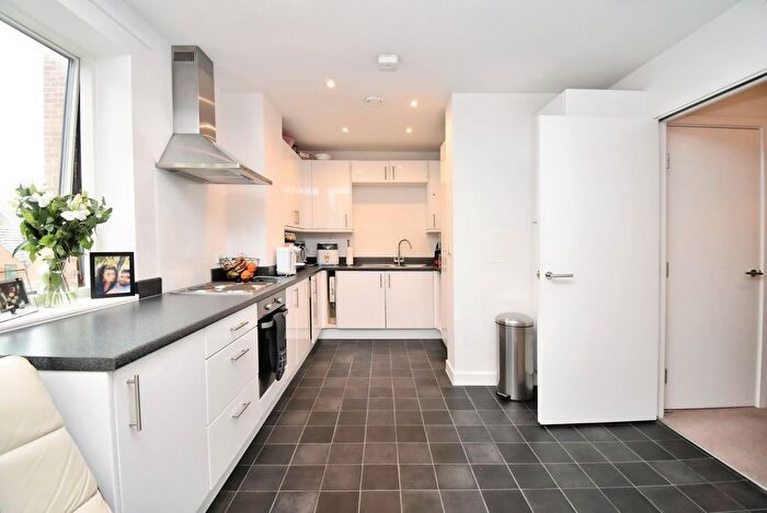 2 Bedroom Flat To Rent In Callender Road, Erith, DA8