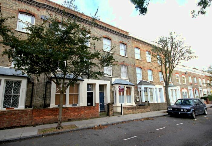 1 Bedroom Flat To Rent In Hatley Road, London, N4
