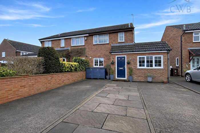 5 Bedroom Semi Detached House For Sale In Townsend Road, Snodland, ME6