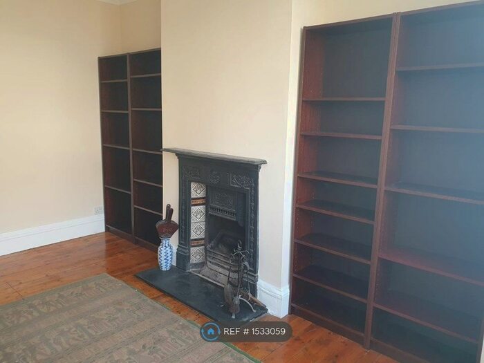 4 Bedroom End Of Terrace House To Rent In Woodstock Road, Walthamstow, E17