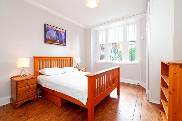 2 Bedroom Apartment To Rent In Victoria Crescent Road, Glasgow, Glasgow, G12