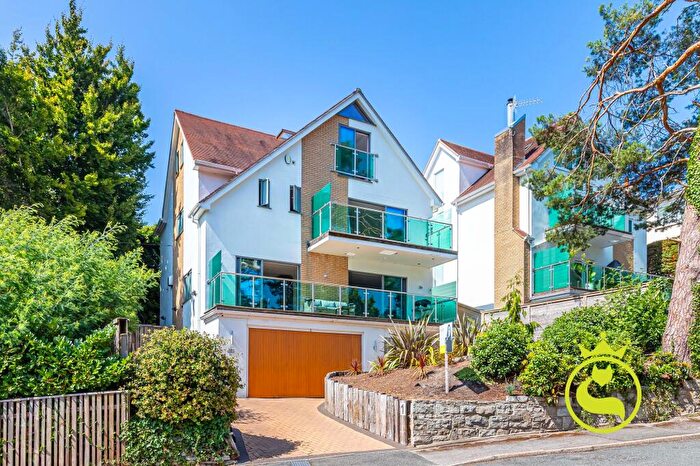 6 Bedroom House For Sale In Durlston Road, Poole, BH14