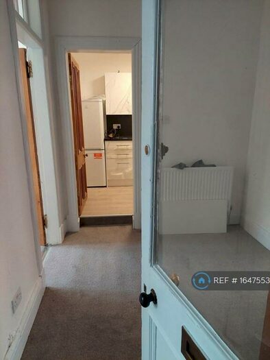 2 Bedroom Flat To Rent In Alexandra Parade, Glasgow, G31