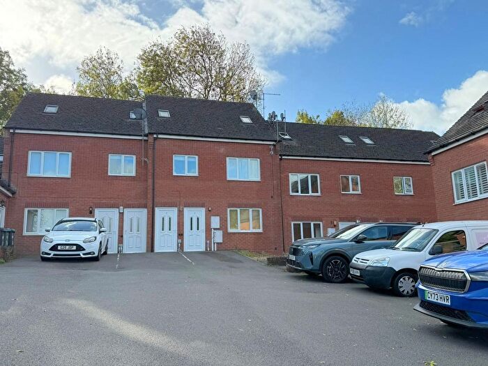 3 Bedroom Town House For Sale In Lowercroft, Hillmorton, CV21