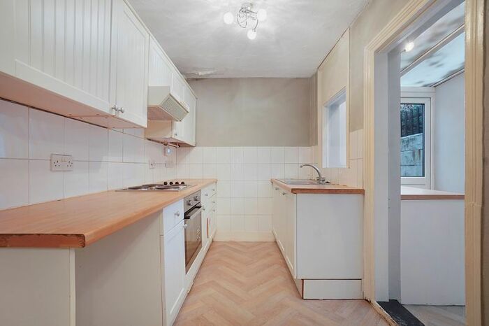 2 Bedroom Terraced House To Rent In Catherine Street, Rochester, ME1