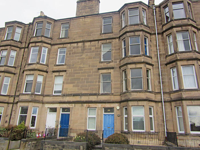 2 Bedroom Flat To Rent In Falcon Road, Morningside, Edinburgh, EH10