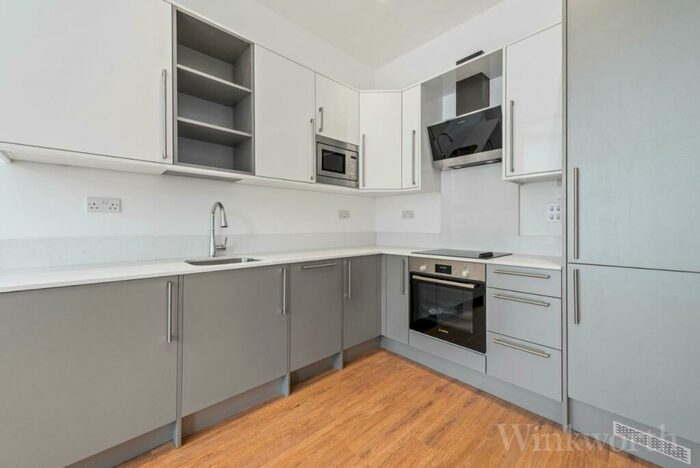 1 Bedroom Apartment To Rent In Pepys Road, London, SE14