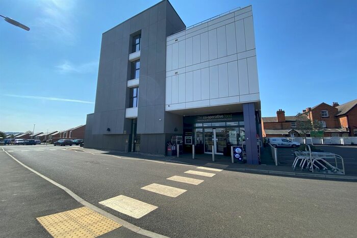 1 Bedroom Flat To Rent In Lantern Court, Wilmot Lane, NG9