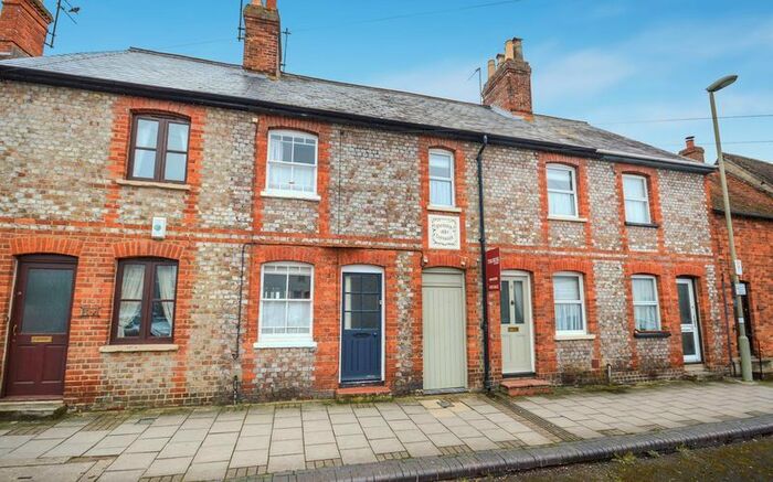 2 Bedroom Terraced House To Rent In Belmont Mews, Upper High Street, Thame, OX9