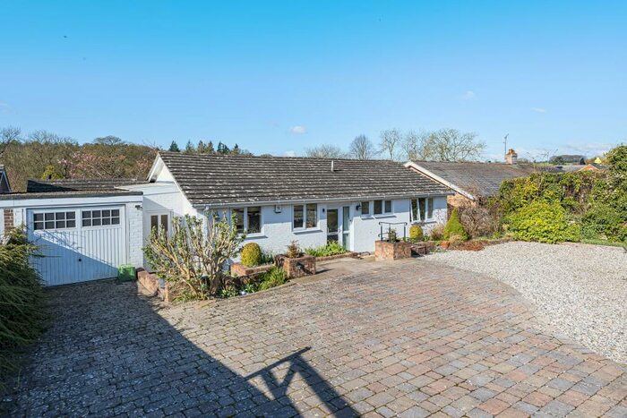 3 Bedroom Detached Bungalow For Sale In Hampstead Norreys, Berkshire, RG18
