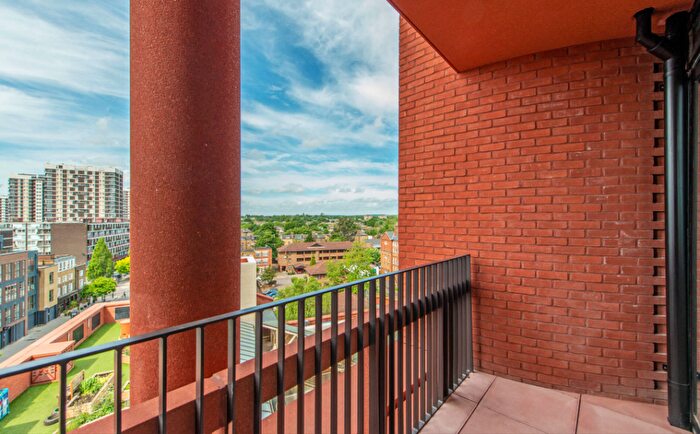 1 Bedroom Apartment To Rent In Kingsland Road, London, E8