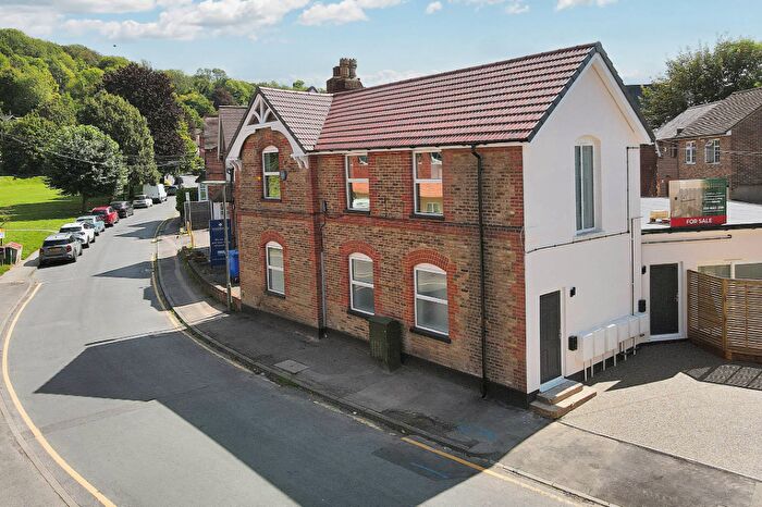 2 Bedroom Flat For Sale In Timber Hill Road, Caterham, Surrey, CR3