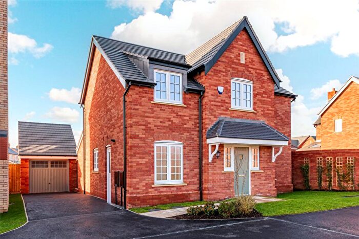 4 Bedroom Detached House For Sale In West Street, Upton, Northampton, Northamptonshire, NN5