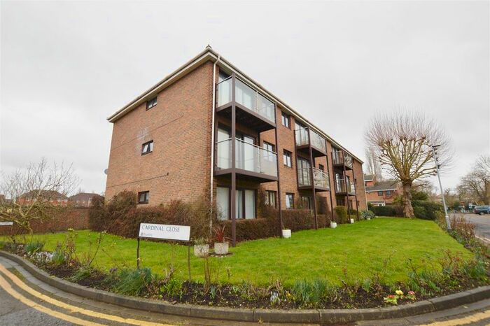 1 Bedroom Flat To Rent In Cardinal Close, Caversham, Reading, RG4