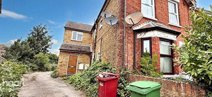 1 Bedroom Flat For Sale In King Edward Street, Slough, SL1