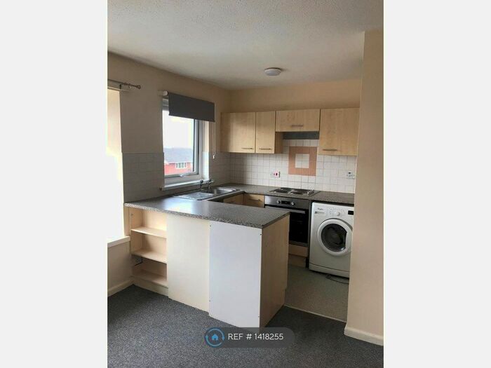 1 Bedroom Flat To Rent In Draperfield, Chorley, PR7