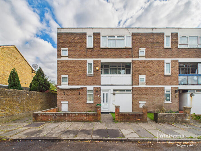 3 Bedroom Apartment For Sale In Westcroft Court, Kingsbury Road, Kingsbury, London, NW9