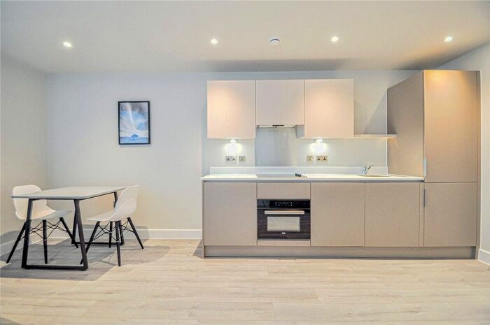 1 Bedroom Flat To Rent In Wokingham Road, Bracknell, Berkshire, RG42