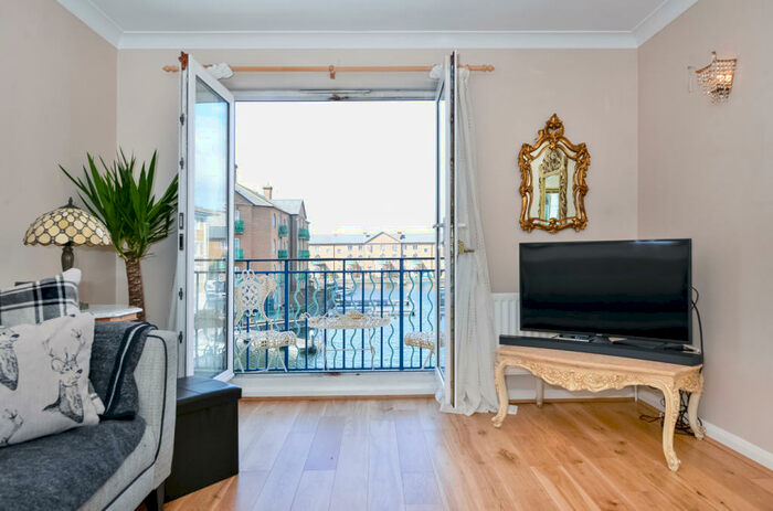 2 Bedroom Apartment To Rent In Victory Mews, Brighton Marina, BN2