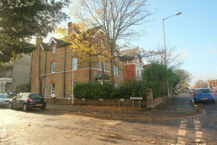 2 Bedroom Flat To Rent In Westgate Bay Avenue, Westgate-On-Sea, CT8