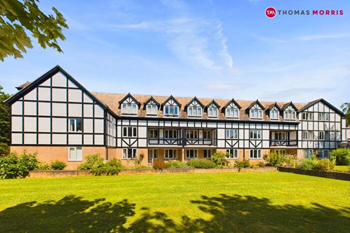 2 Bedroom Apartment For Sale In West Street, Godmanchester, Huntingdon, Cambridgeshire, PE29