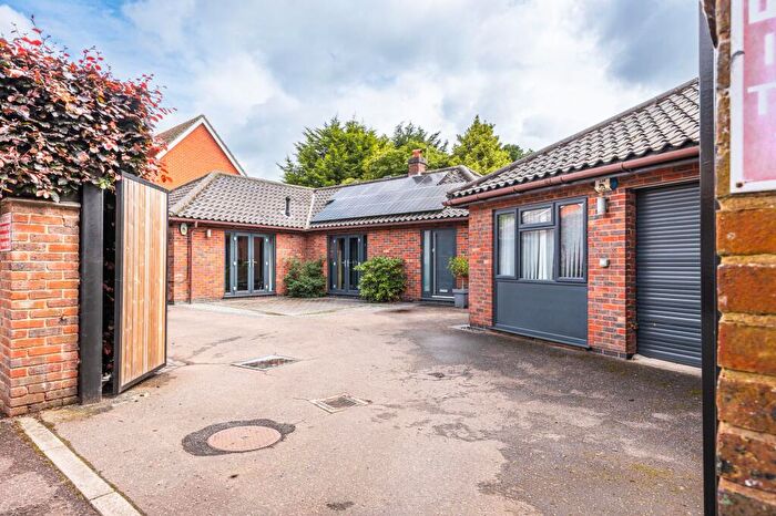 2 Bedroom Detached Bungalow For Sale In Earlham Road, Norwich, NR4