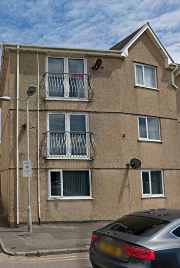 2 Bedroom Flat To Rent In St. Helens Avenue, Swansea, SA1