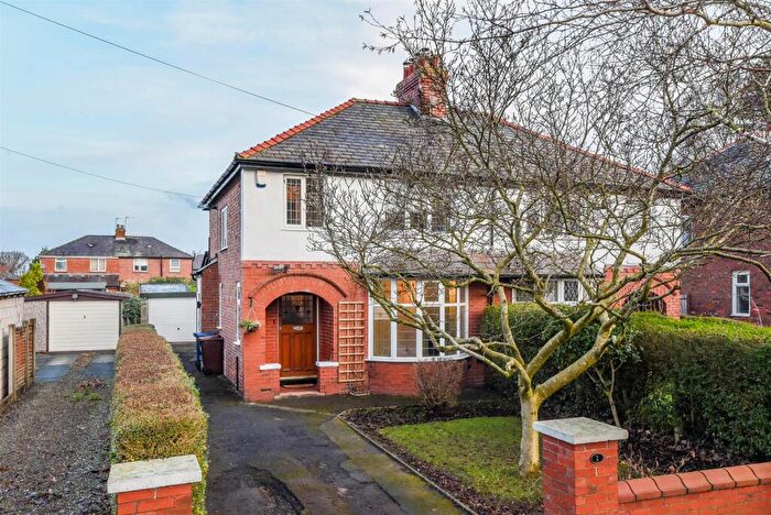 3 Bedroom Semi Detached House For Sale In Broadway, Leyland, PR25