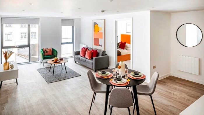 3 Bedroom Apartment To Rent In Lionel Street, Birmingham, B3