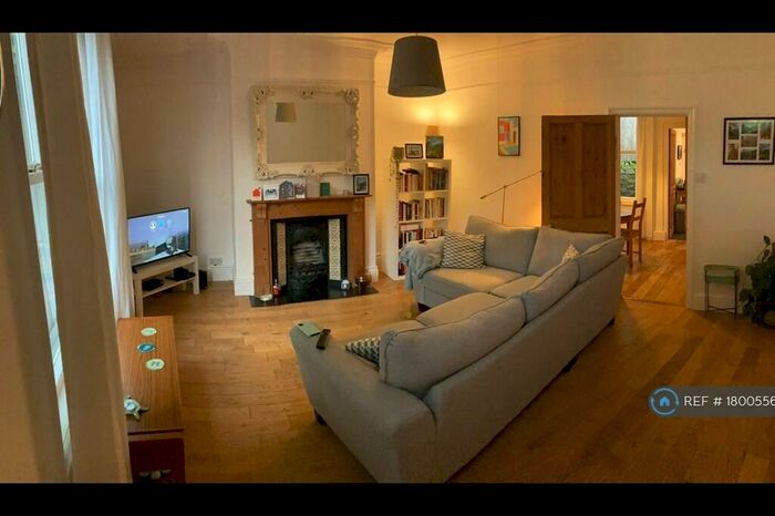 3 Bedroom Terraced House To Rent In Heddon Place, Leeds, LS6