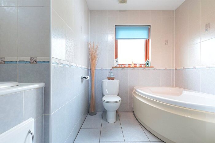 3 Bedroom Bungalow For Sale In Cypress Lane, Leven, Fife, KY8