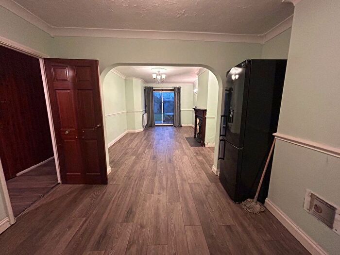 3 Bedroom Terraced House To Rent In Heath Way, Erith, DA8