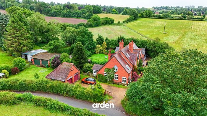 3 Bedroom Semi Detached House For Sale In Spirehouse Lane, Burcot, B60