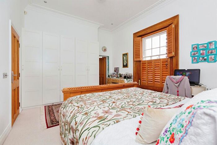 2 Bedroom Flat For Sale In Edith Murphy Close, Birstall, Leicester, LE4