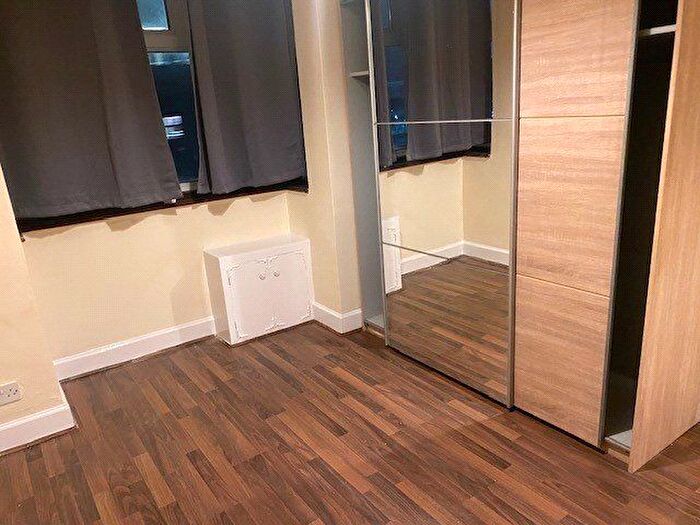 1 Bedroom Flat To Rent In Oxford Road, Reading, Berkshire, RG30