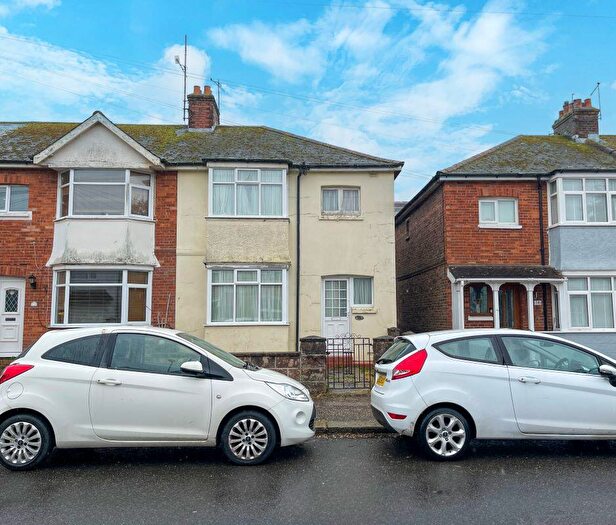 3 Bedroom End Of Terrace House For Sale In St. Elmo Road, Worthing, BN14