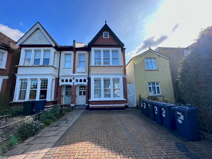 2 Bedroom Flat To Rent In Sherborne Gardens, London, W13