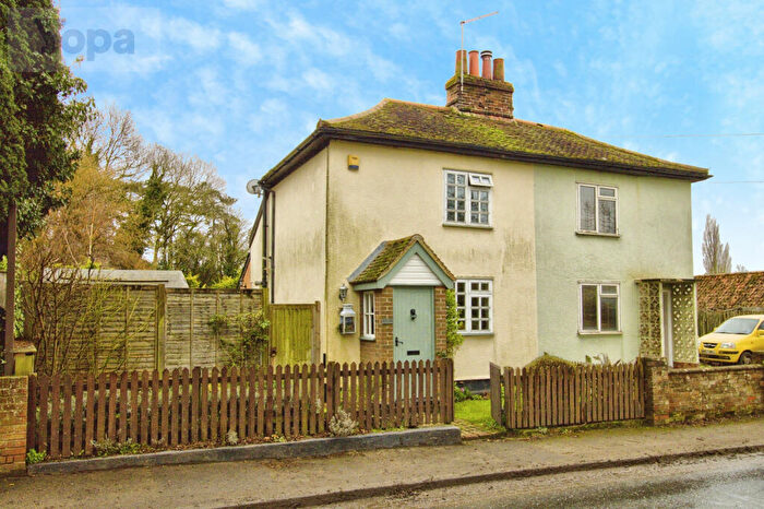 2 Bedroom Cottage For Sale In The Street, Ipswich, IP6