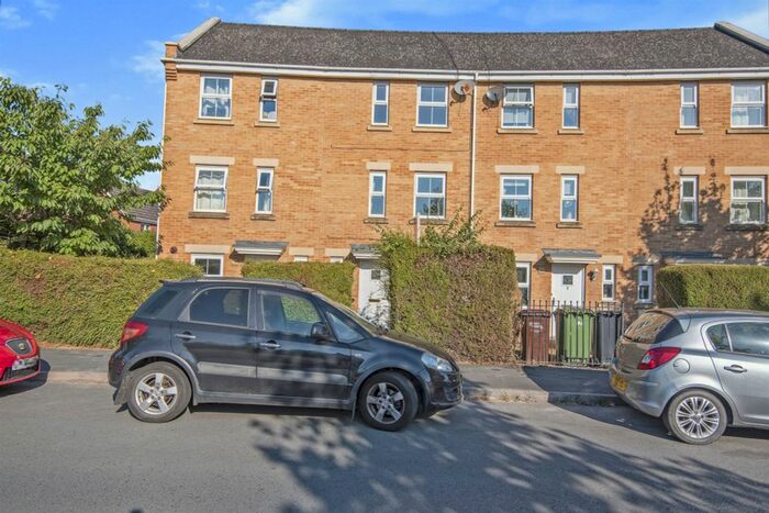 4 Bedroom Property To Rent In Staddlestone Circle, Hereford, HR2