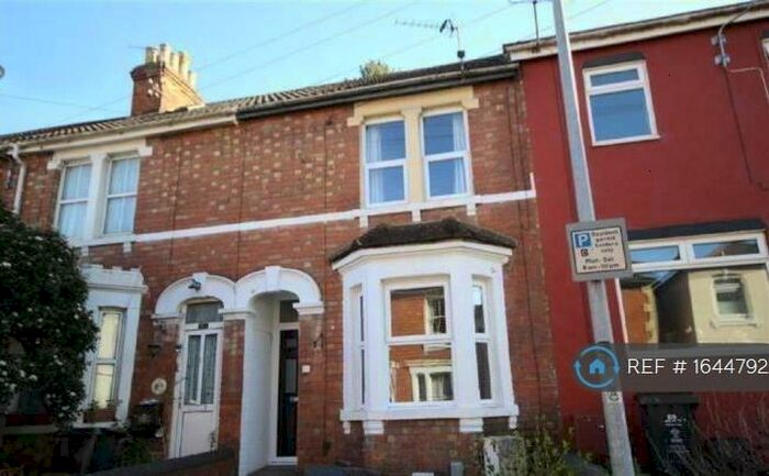 2 Bedroom Terraced House To Rent In Dixon Street, Swindon, SN1