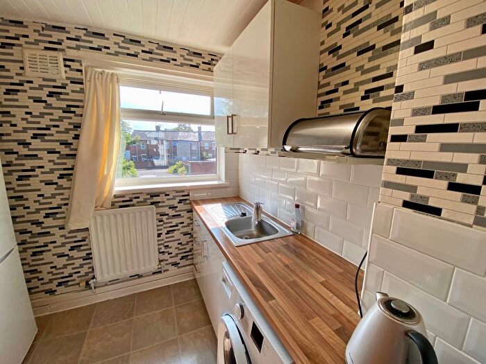 1 Bedroom Flat To Rent In Kenton Road, Newcastle Upon Tyne, NE3