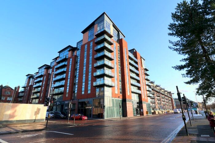 2 Bedroom Duplex To Rent In Dunlop Street, Glasgow, G1
