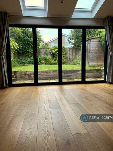 3 Bedroom Semi-Detached House To Rent In Brean Down Avenue, Bristol, BS9