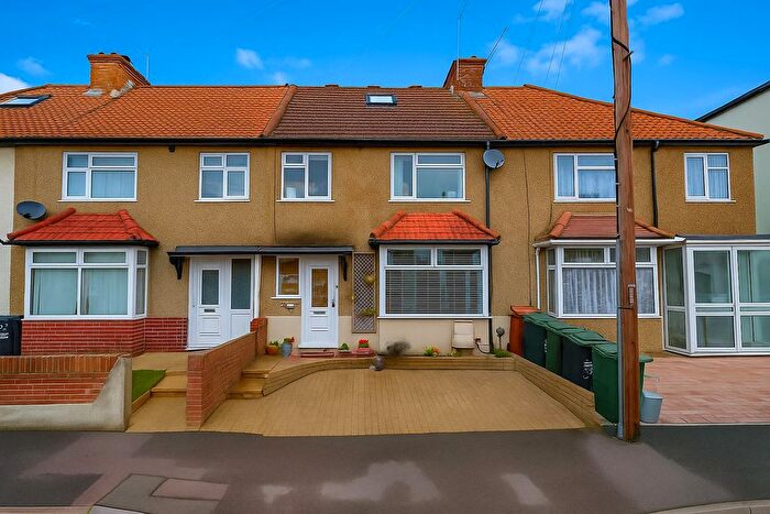 4 Bedroom Terraced House For Sale In Breakspeare Road, Abbots Langley, WD5