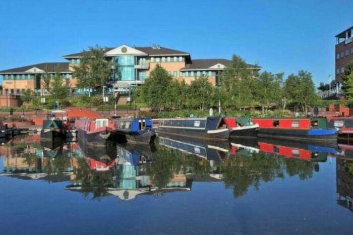 1 Bedroom Apartment To Rent In The Landmark, Waterfront West, Brierley Hill, DY5