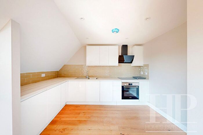 1 Bedroom Flat To Rent In East Park, Crawley, RH10