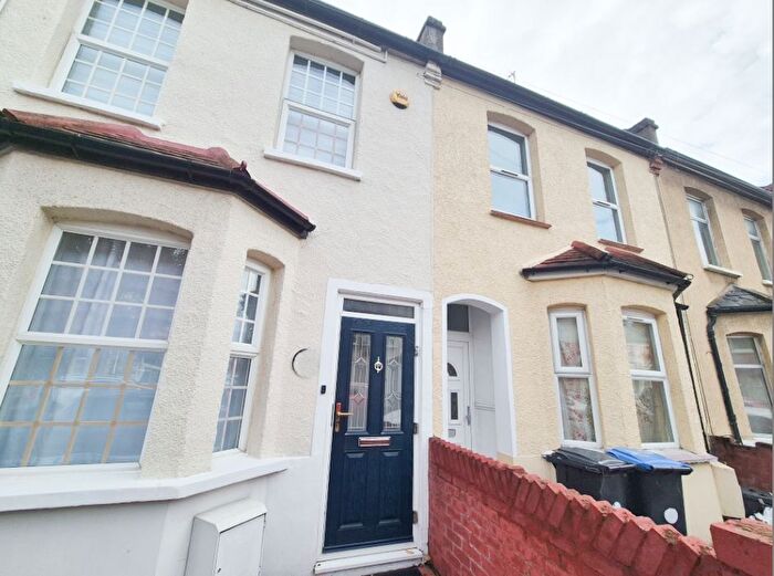 2 Bedroom Terraced House To Rent In Cornwallis Grove, Enfield, N9