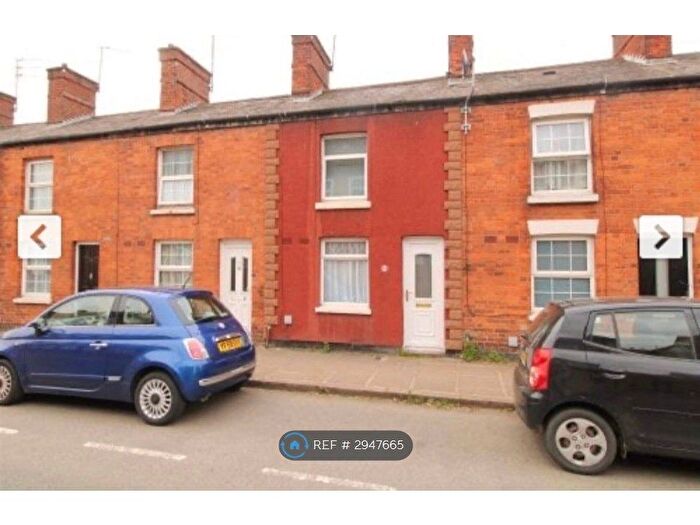 2 Bedroom Terraced House To Rent In St James St, Daventry, NN11